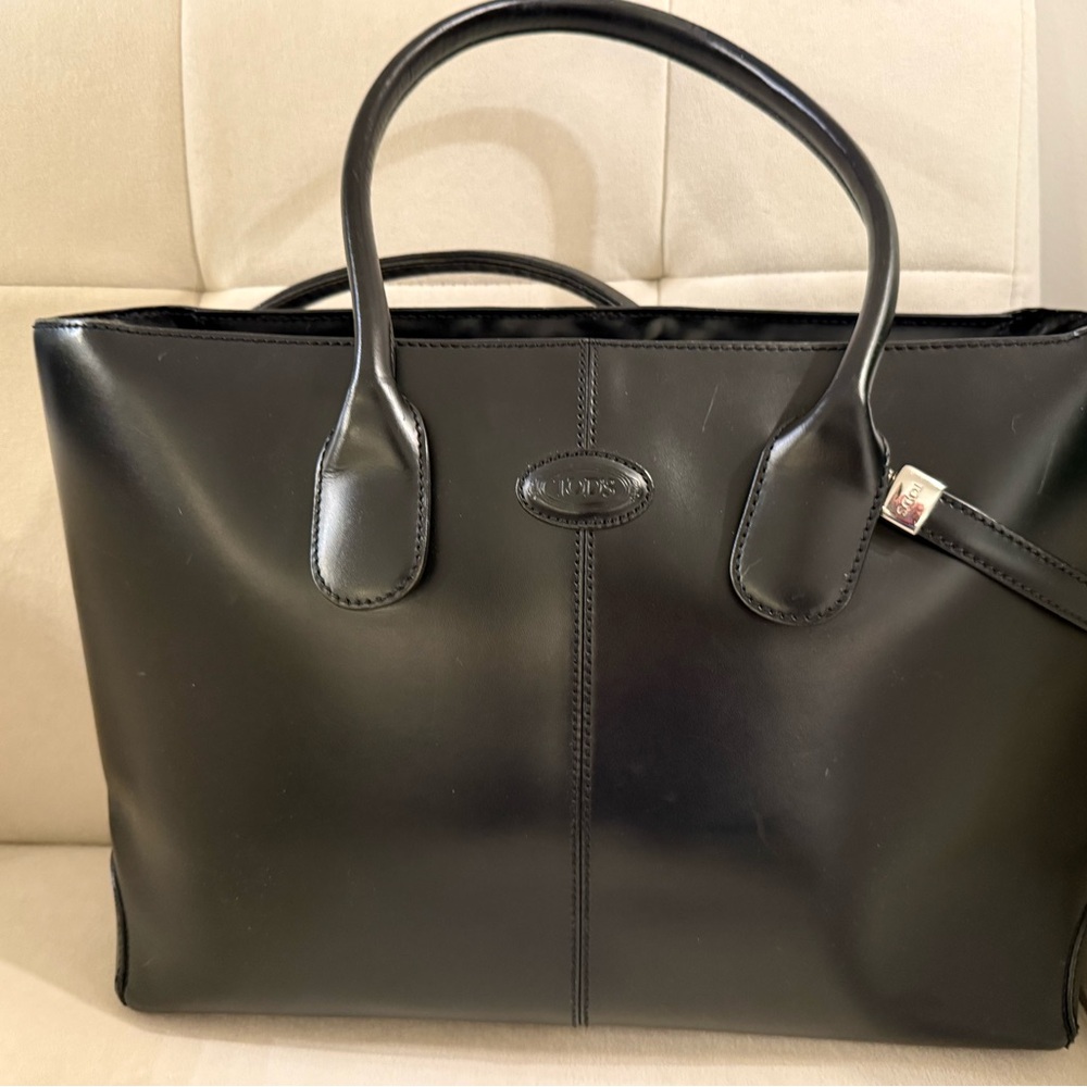 Tod's Elegant Black Leather Tote - Amazing!!! - Picture 2 of 12